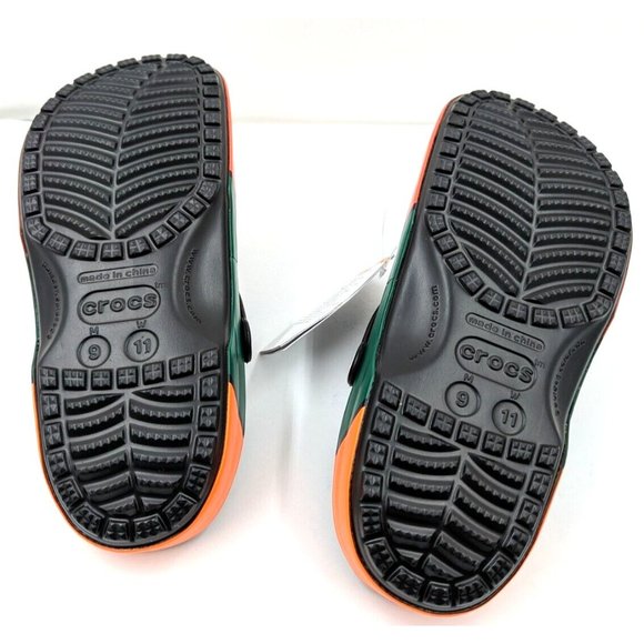 Crocs 7-Eleven X Classic Clog Black Men Slip On Sandals 208272-001 Men SZ-9